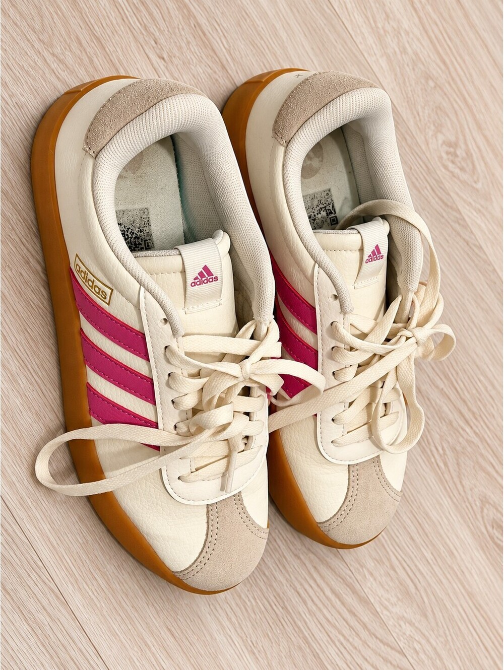 Adidas Vintage Style Cream and Pink Sneakers with Gum Sole Size 7